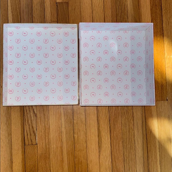 Victoria’s Secret Pink and Gold Decorative Box - Picture 3 of 7